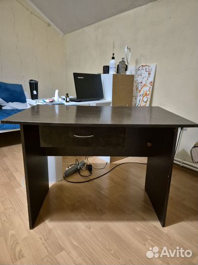 Письменный стол бу с ящиком