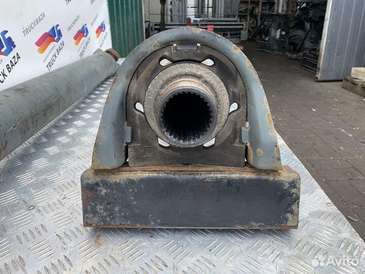 81393826135 Вал карданный 2840 мм Man TGM