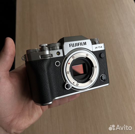 Fujifilm XT-4 + Sigma 18-35mm f1.8 + Fringer EF-FX