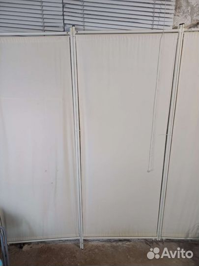 От медицинской ширмы