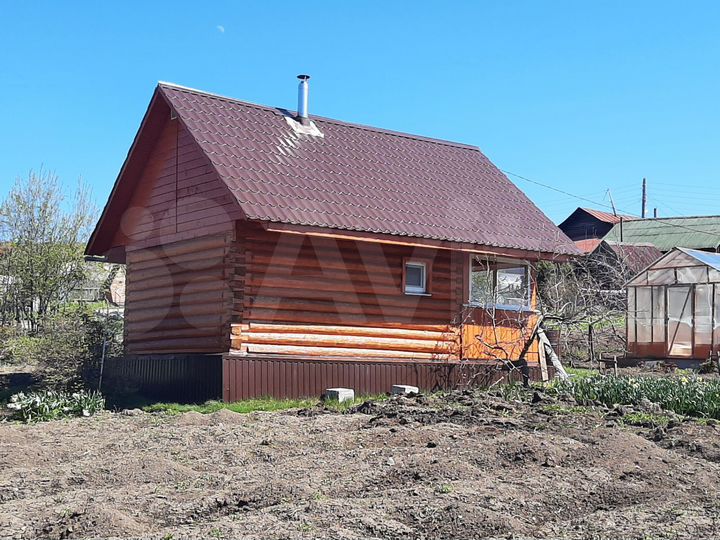 Дом 20 м² на участке 2 сот.
