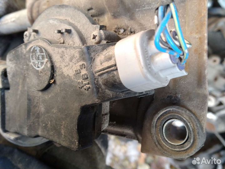 Мотор дворников Airtrek outlander 1 правый руль