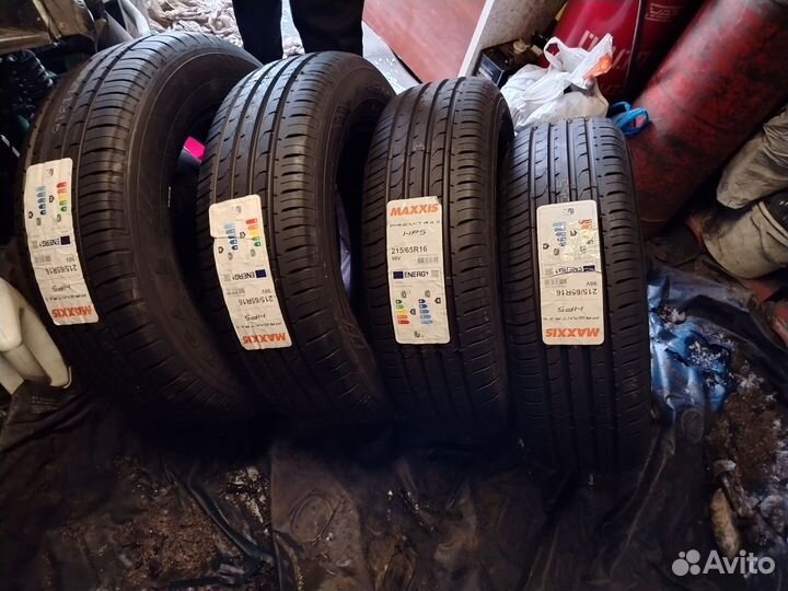 Maxxis Premitra HP5 215/65 R16