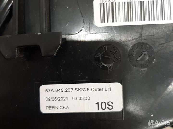 Задний левый фонарь Skoda Karok