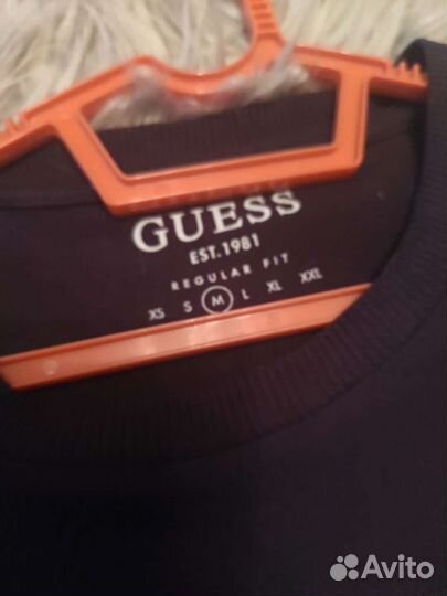 Футболка Guess