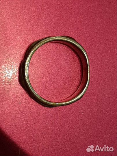 Чеканное Позолоченое кольцо,серебро. 16 размер