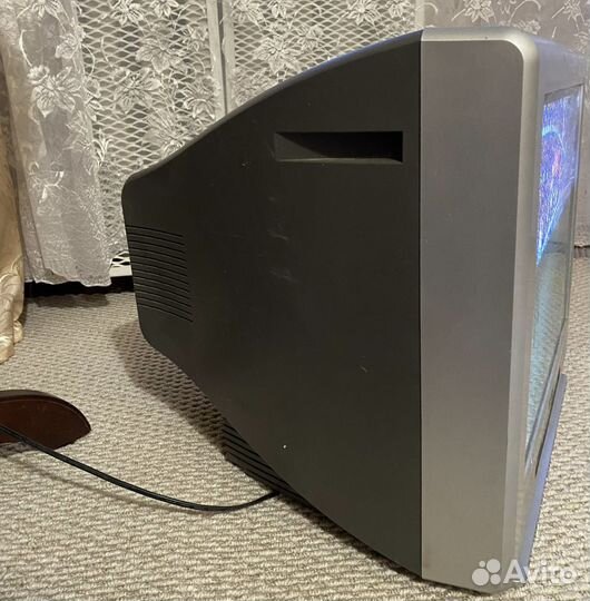 Телевизор Phillips, без пульта, рабочий