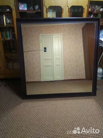 Зеркало настенное