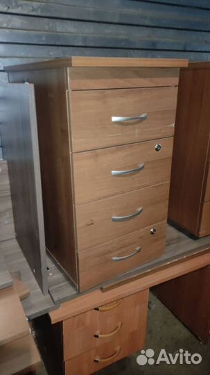 Тумба офисная с ящиками