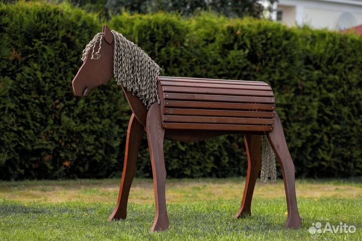 Деревянная лошадка Amigo