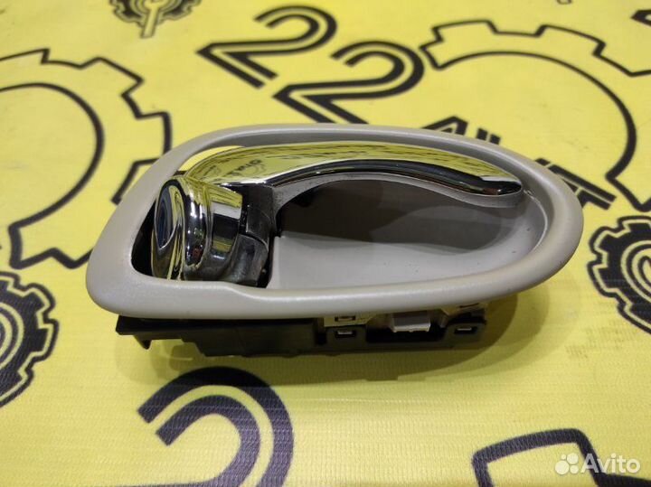 Ручка двери внутренняя задняя правая Nissan