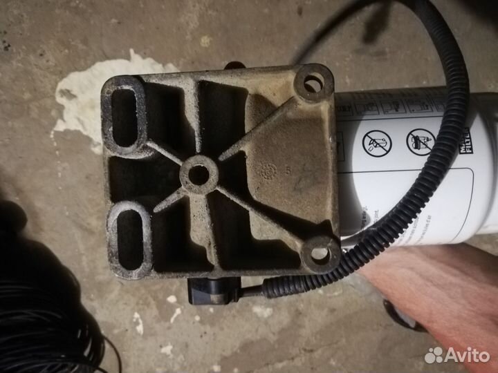 Топливный фильтр с сипаратором