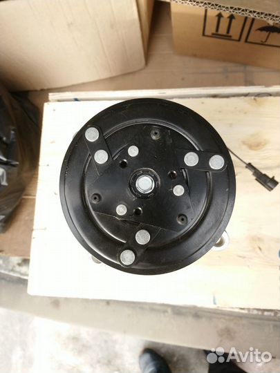 Компрессор кондиционера VW AG, пр-во Япония