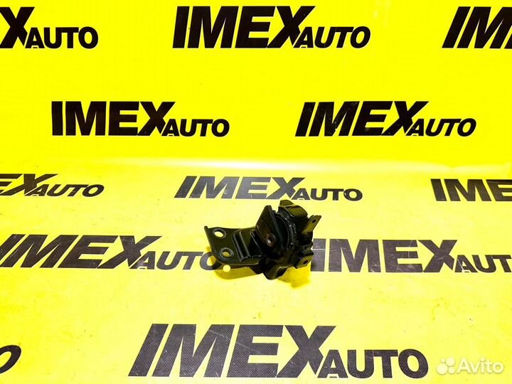 Подушка двигателя левая Toyota Prius ZVW30