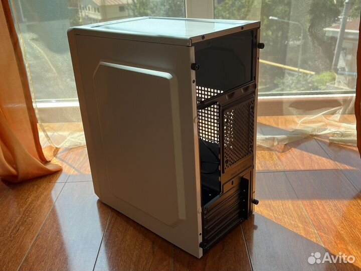 Корпус для пк белый