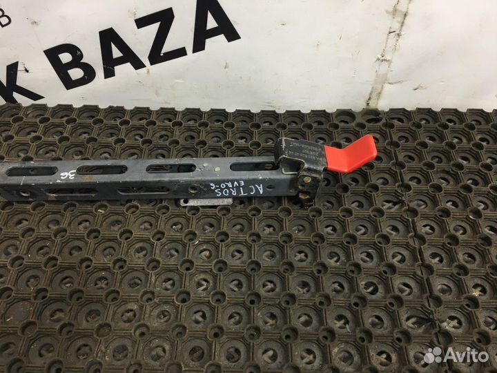 Кронштейн бокового спойлера Mercedes-Benz Actros