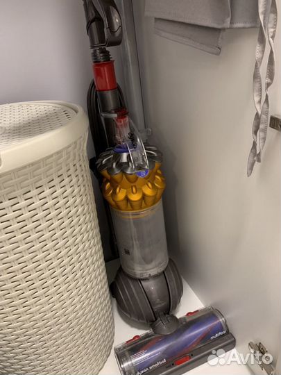 Пылесос Dyson small ball