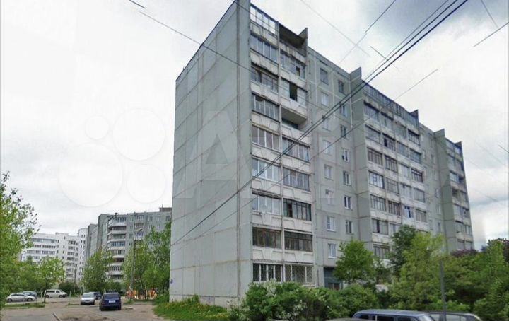 Доля в 2-к. квартире, 48,9 м², 8/9 эт.