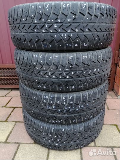 Bridgestone Ice Cruiser 7000 205/65 R15 94T