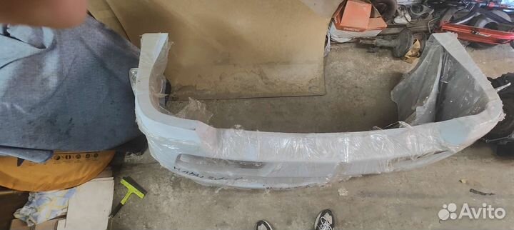 Бампер для Митсубиси каризма