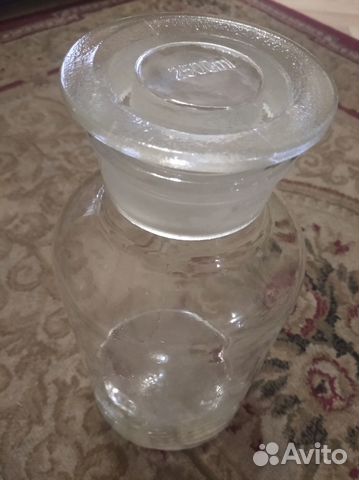 Банка с притертой крышкой