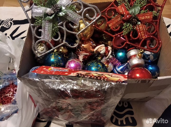 Елочные игрушки