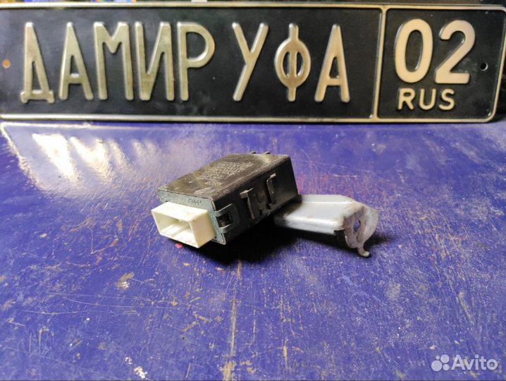 Блок управления дверьми Toyota Bb NCP 1nzfe