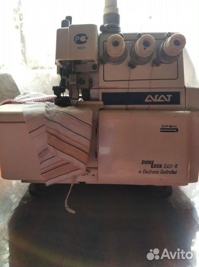 Оверлок для швейной машины