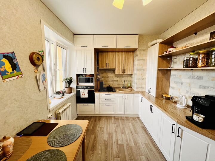 3-к. квартира, 90,3 м², 6/9 эт.