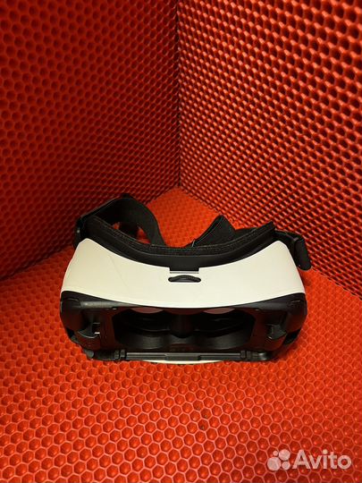 Очки виртуальной реальности Samsung Gear VR