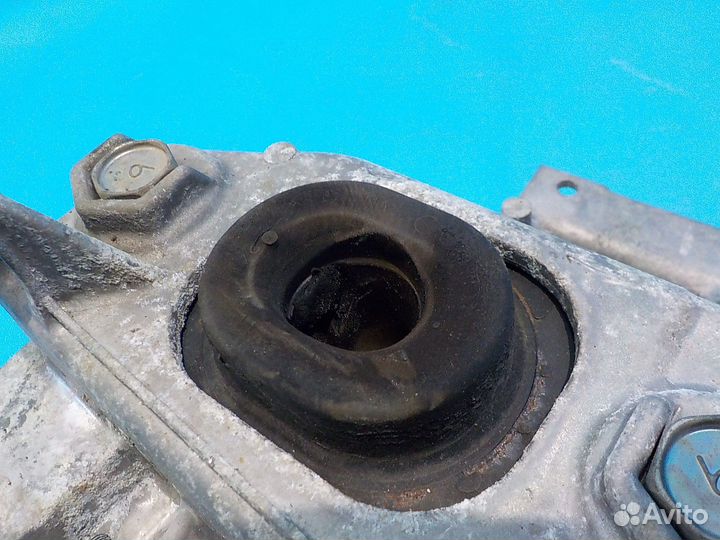 Кронштейн МКПП Nissan Juke (F15) 2011-2019