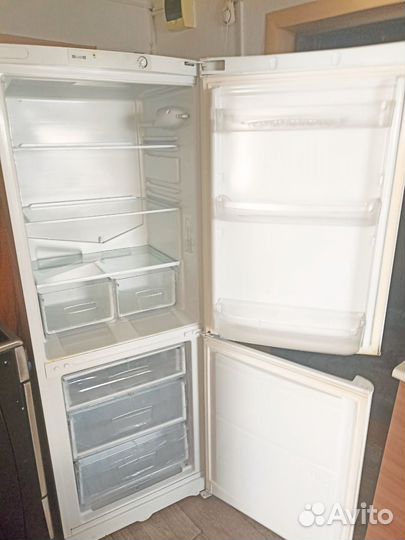Продам холодильник