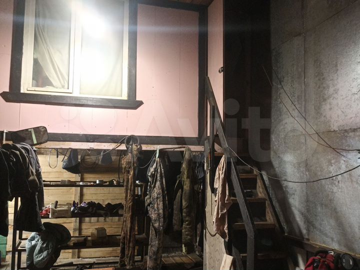 Гараж, > 30 м²