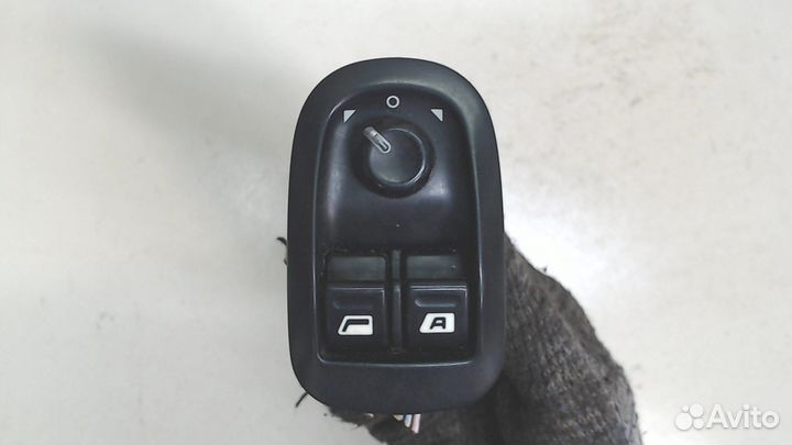 Кнопка стеклоподъемника Peugeot 206, 2003