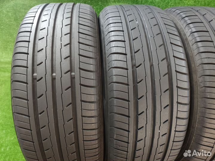 Yokohama BluEarth-ES ES32 215/50 R17 95V