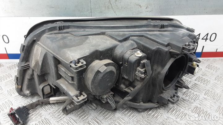 Фара Volvo XC90 (2002-2014)