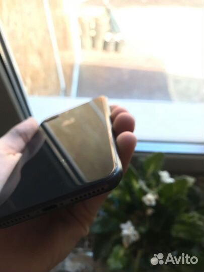 Телефон iPhone 8 plus