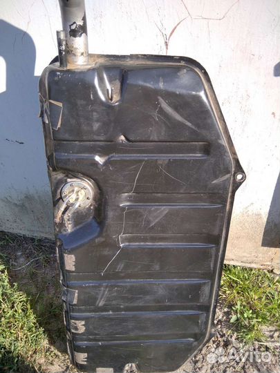 Топливный бак на ваз 2121 Нива