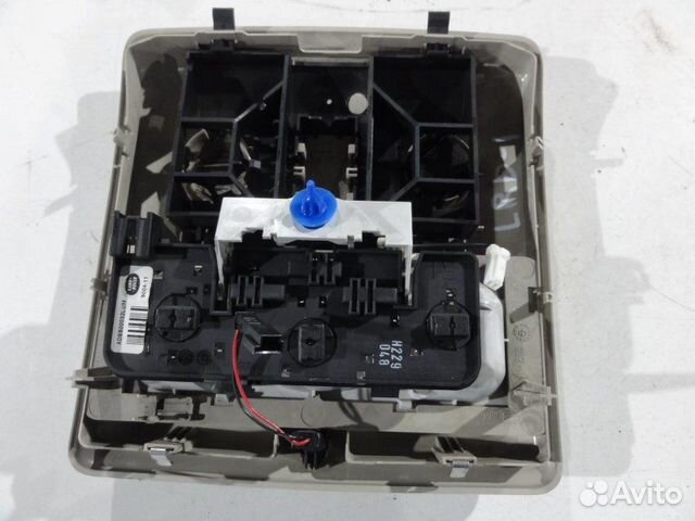 Плафон салонный Land Rover Discovery 3 2.7 2008