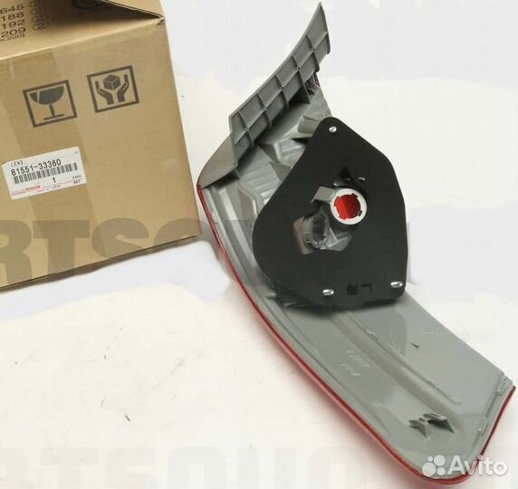 Фонарь задний левый задний левый Toyota Camry