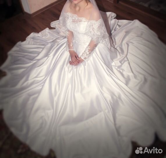Свадебное платье