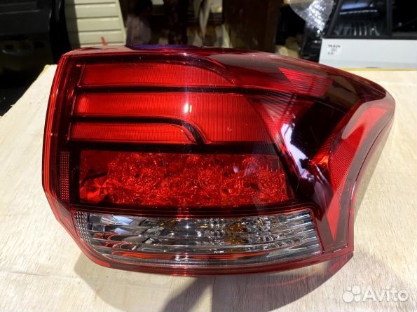 Фара задняя Mitsubishi Outlander 3 Аутлендер 3