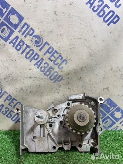 Помпа Renault Megane 2 седан 1.6 K4M812 2006