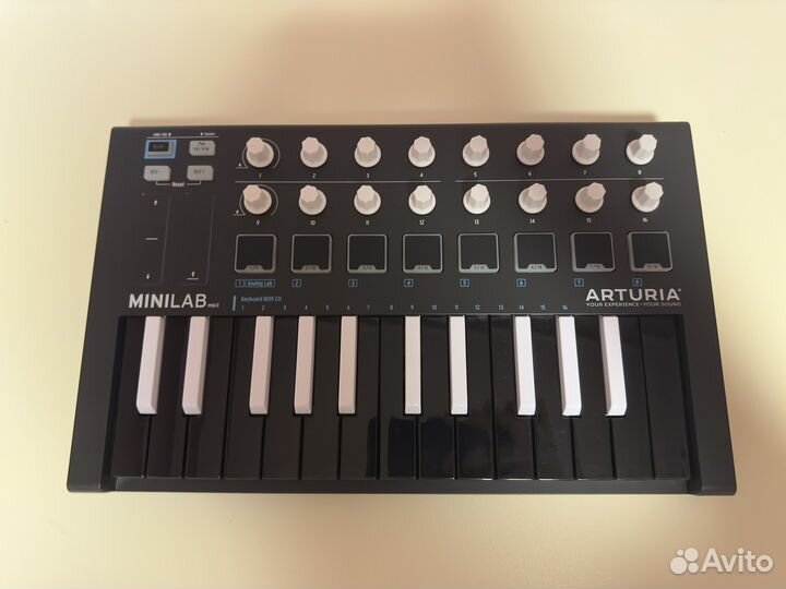 Midi клавиатура arturia minilab mk2