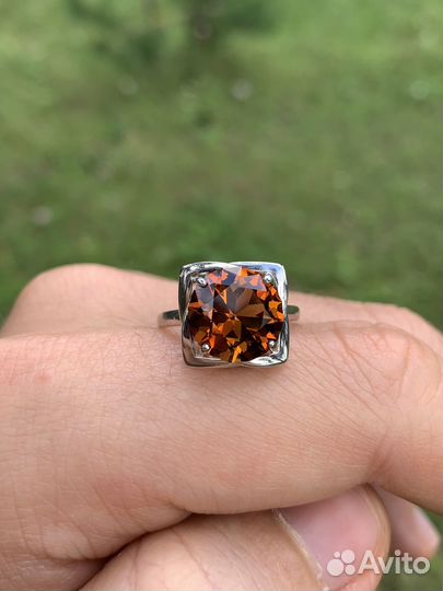 Кольцо с данбуритом (Сибирь)