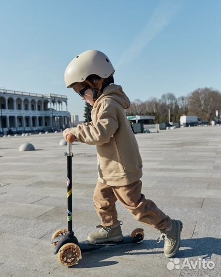 Самокат happy baby черный tornado детский
