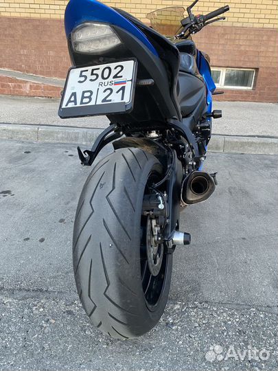 Suzuki GSX-S 1000f