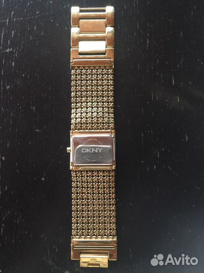 Часы dkny