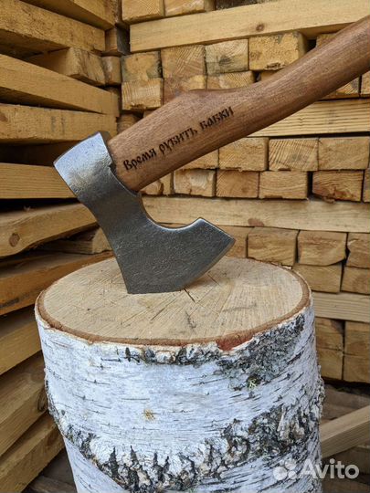 Кованый топор