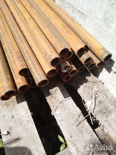 Труба металлическая в нутри 25мм